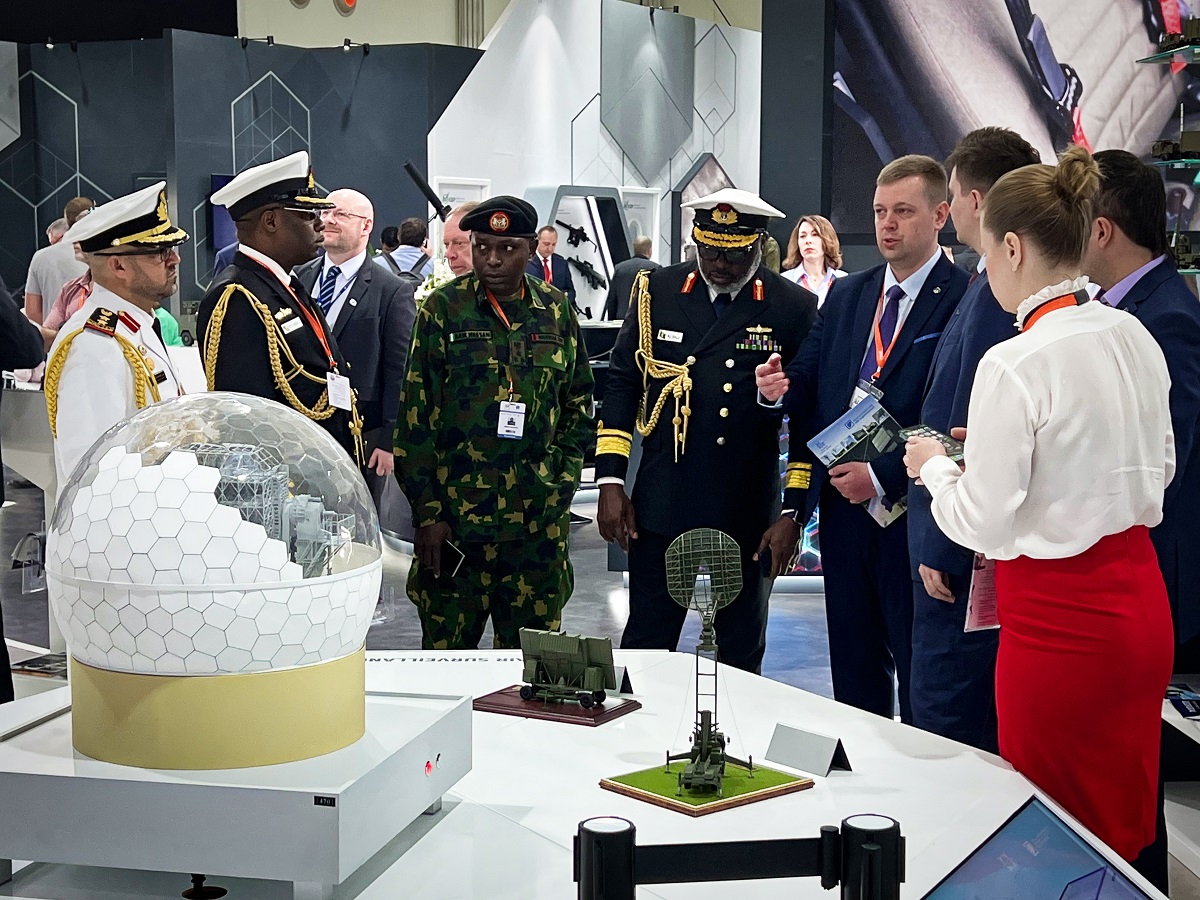 Экспозицию Концерна ВКО «Алмаз – Антей» на IDEX 2023 посетили более 30 иностранных делегаций